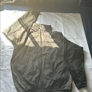Columbia Black Windbreaker Lightweight Sporty Coat